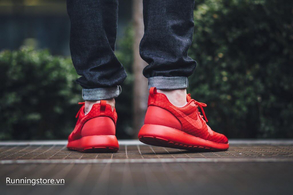 nike roshe one hyperfuse red